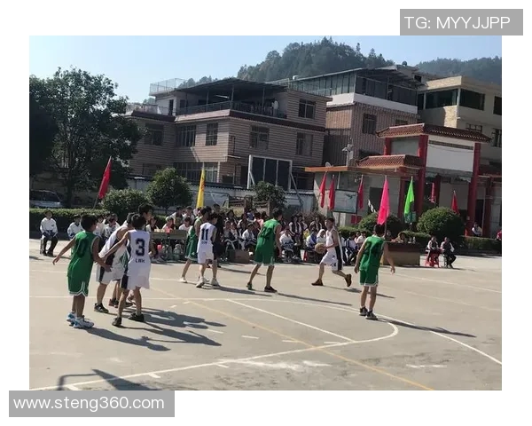 足球明星贝吉特的传奇人生与赛场风采揭秘