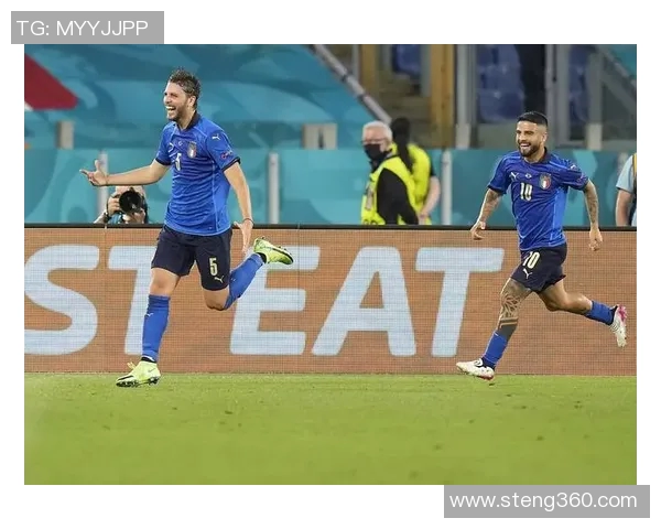 意大利足球明星的魅力瞬间与帅气风采尽在此刻展现