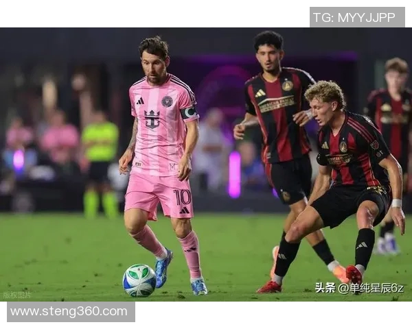 南美足球明星的激情与荣耀揭秘他们在绿茵场上的传奇故事与风采